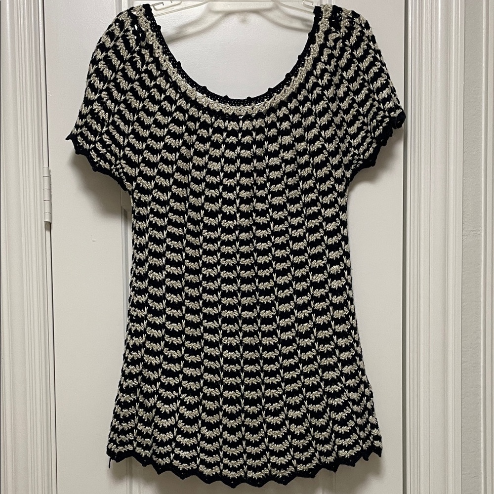 Knit Top, Black and Cream Patterned